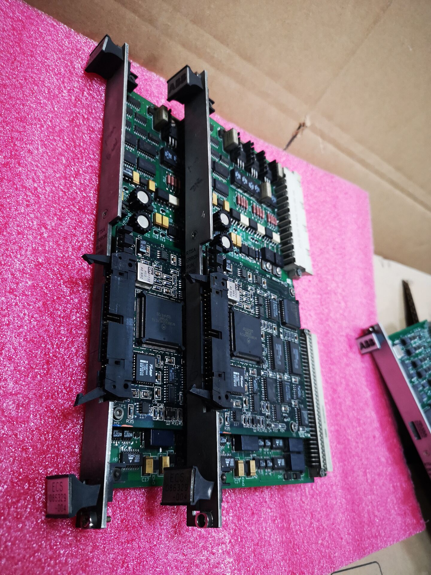 ECS 086329-004 2